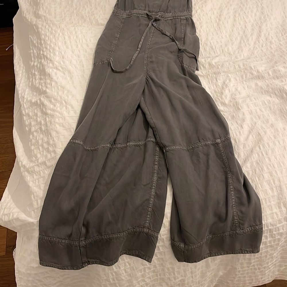 Jumpsuit - Picture 3 of 4